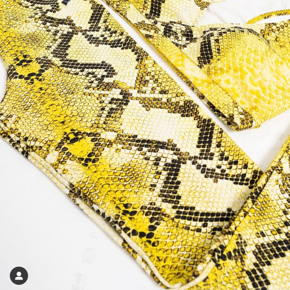 Licifit Lemonbite scrunch leggings size small